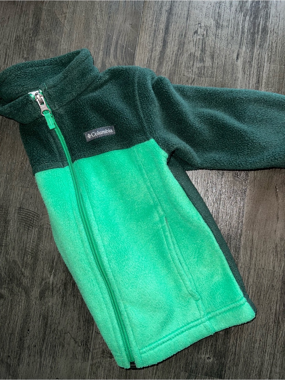 Columbia Two-Tone Dark Green and Bright Green Fleece Jacket - Picture 2 of 2